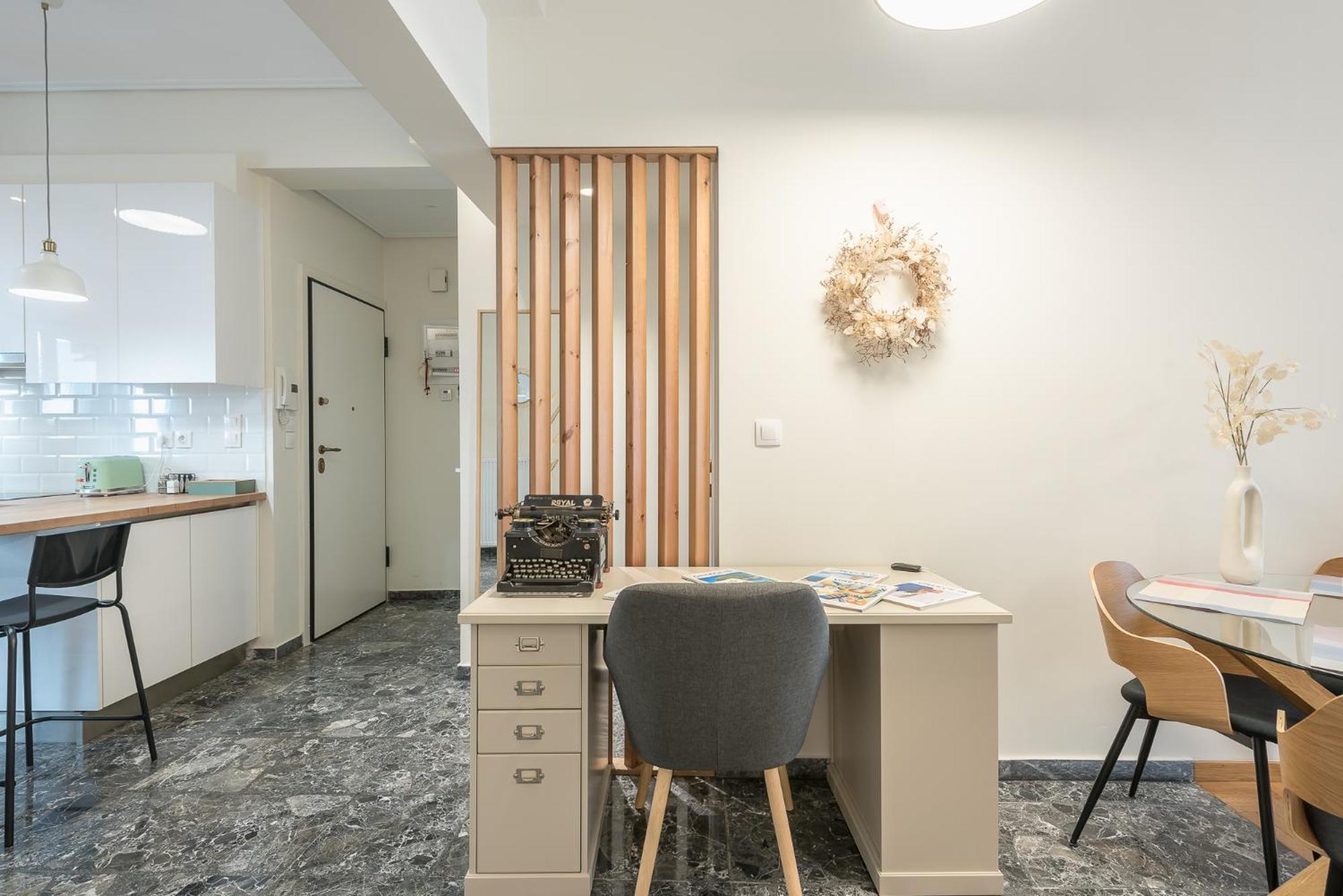 The Luxury Suite By Cloudkeys Athens Exterior photo